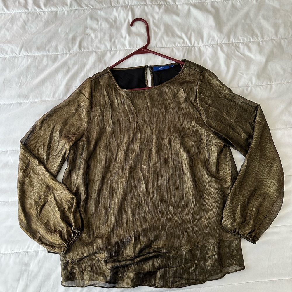 Apt 9 Elegant Gold Color Women's Top Size M